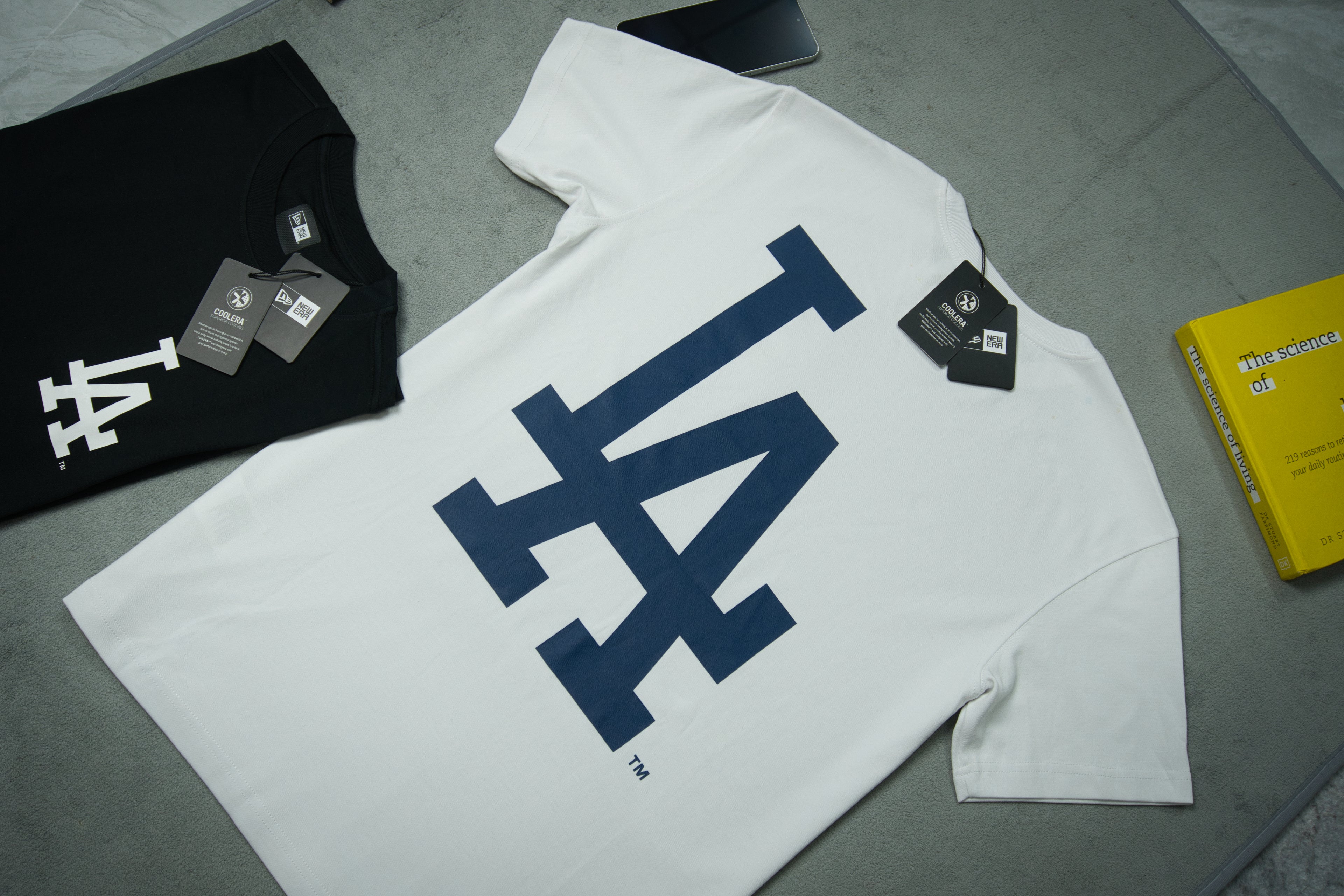 NewEra MLB LA Hand Sign Logo