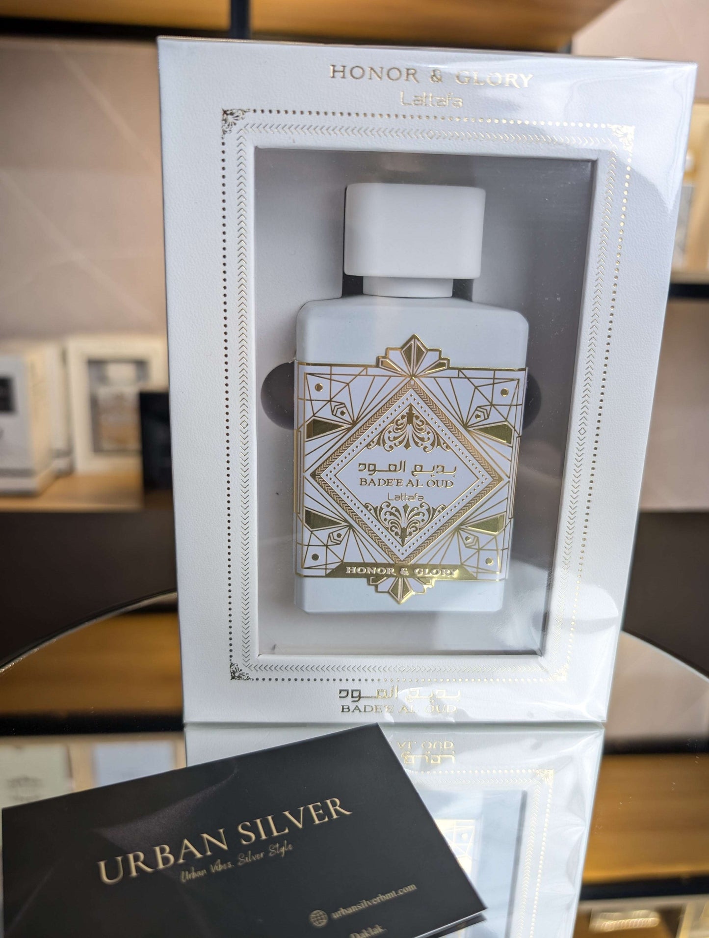 Bade'e Al Oud Honor & Glory Lattafa Perfumes